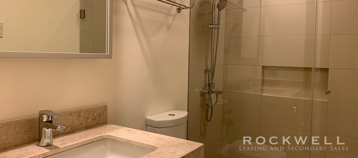 32 Sanson Buri 1BR 52SQM