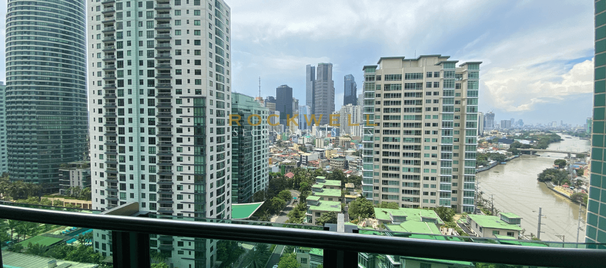 Edades Tower 3BR Loft 161SQM