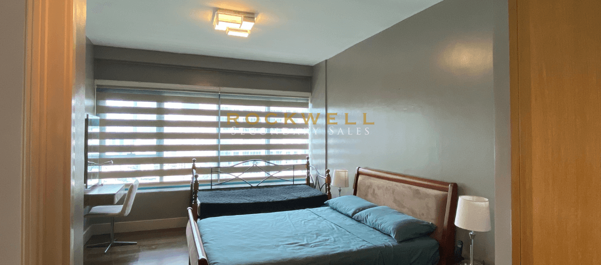 Edades Tower 3BR Loft 161SQM