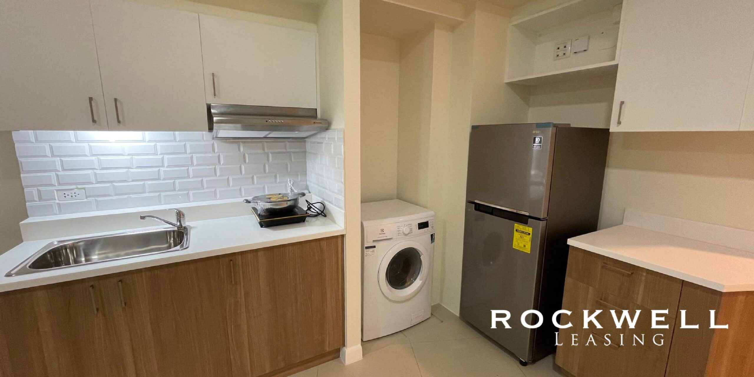 The Vantage West Tower 1BR 43SQM