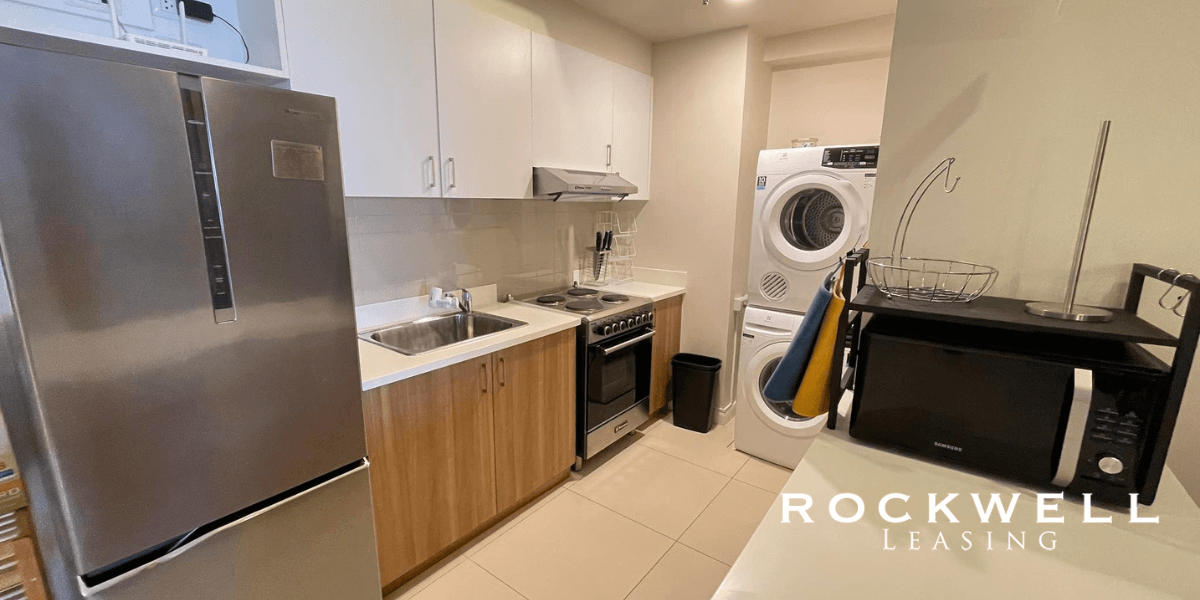 The Vantage West Tower 1BR Fully Furnished 59SQM