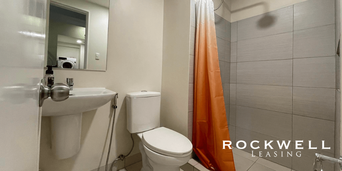 The Vantage West Tower 1BR Fully Furnished 59SQM