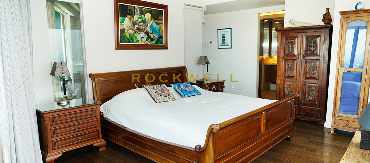 One Rockwell East Tri-Level 3BR 184SQM