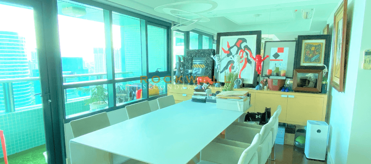 Edades Tower 2BR Z-loft 129sqm