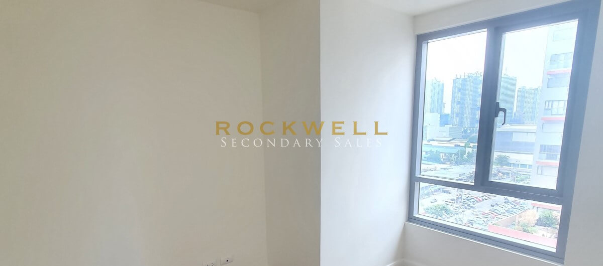 Vantage West 2BR 60SQM